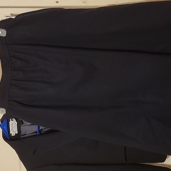 "The Villager" Vintage Women's Wool Blend Blazer and Skirt Suit - Picture 3 of 10